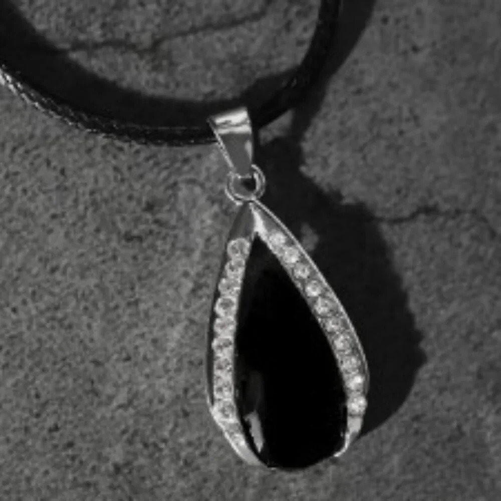 Gothic Waterdrop Pendant Necklace Adjustable Black Rope Chain, Black Retro